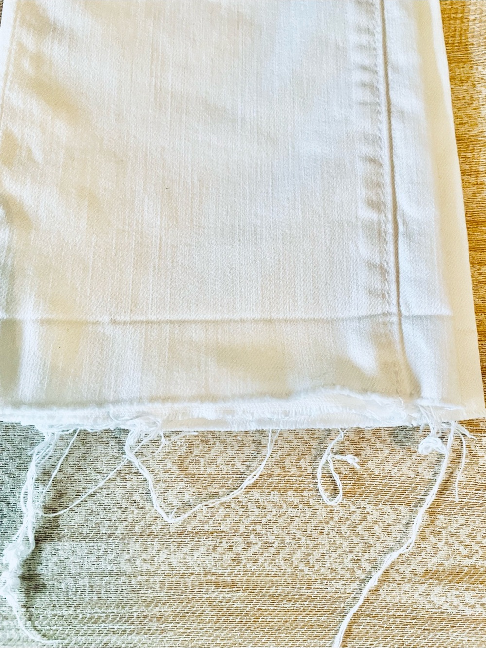 Ann Taylor Loft White Jeans size 00 / 24 - Picture 2 of 3